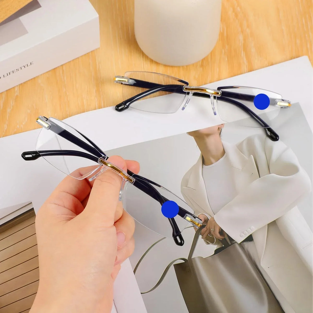 👓🌄 【Co-Created by Designers】Gypsophila Smart Zoom and Color-Changing Reading Glassesar Viewing